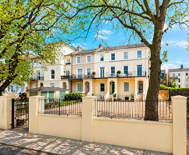 1 Bedroom Flat For Sale In Clarendon Road, Southsea, PO4
