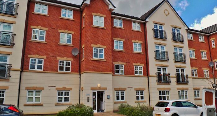 2 Bedroom Flat To Rent In Astley Brook Close, Bolton, BL1
