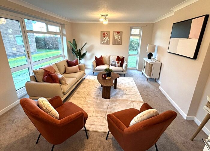 2 Bedroom Flat For Sale In Flat, Mere Court, Sandbach Road North, Alsager, Stoke-On-Trent, ST7