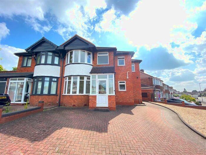 3 Bedroom Semi-Detached House To Rent In Larne Road, Sheldon, Birmingham, B26