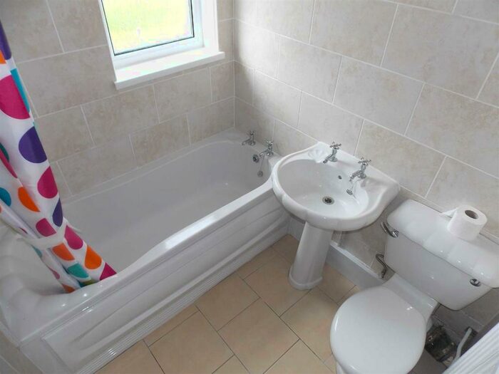 2 Bedroom Apartment To Rent In Glanfelin Flats, Hawthorn, Pontypridd, CF37