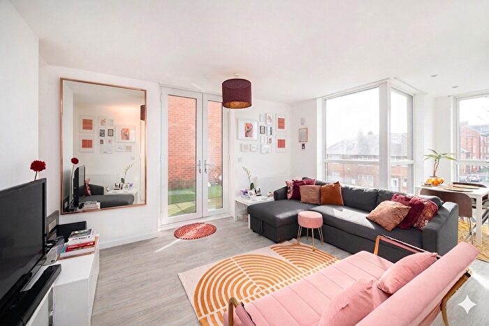 1 Bedroom Maisonette For Sale In Printwork Apartments, Press Road, Neasden, NW10