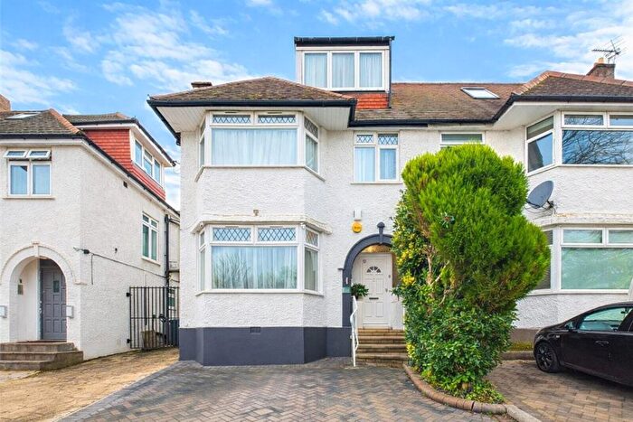 4 Bedroom Semi Detached House For Sale In Holders Hill Gardens, London, NW4