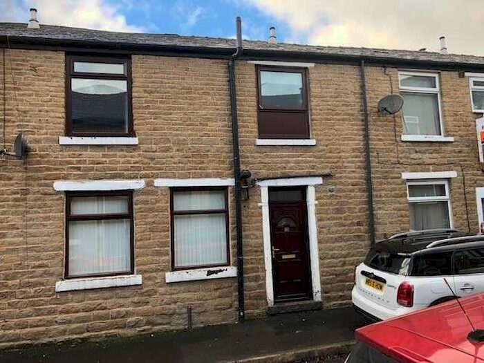 Houses for sale & to rent in OL16 1SS, Livsey Street, Milkstone And