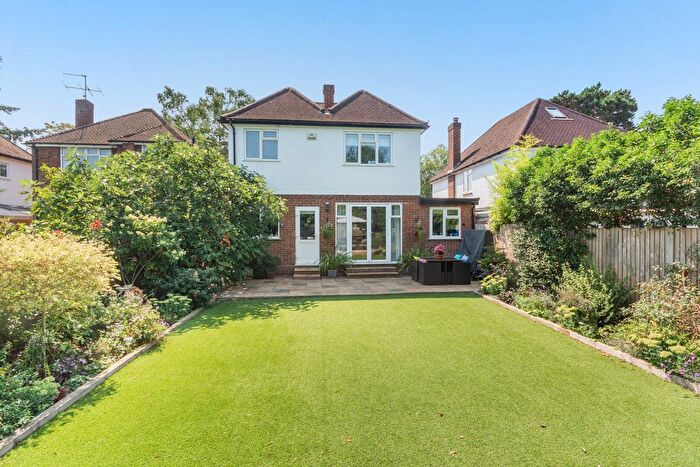 4 Bedroom Detached House For Sale In Portmore Park Road, Weybridge, KT13