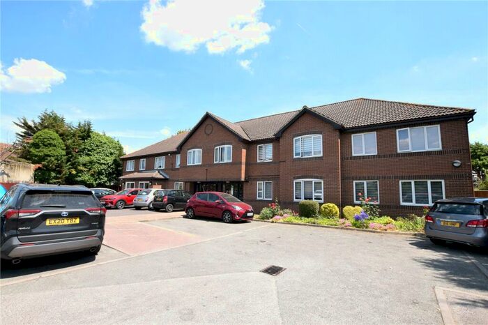 2 Bedroom Apartment To Rent In Chadwell Heath Lane, Romford, RM6