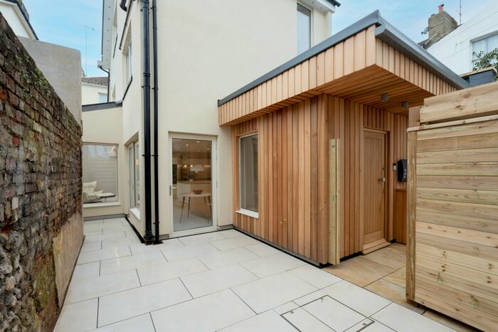 3 Bedroom Detached House To Rent In Goldstone Road, Hove, BN3