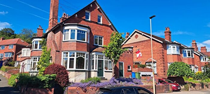 6 Bedroom Semi Detached House For Sale In Scalby Road, Scarborough, YO12