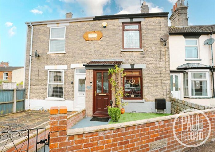 3 Bedroom Terraced House For Sale In Cambridge Road, Lowestoft, NR32