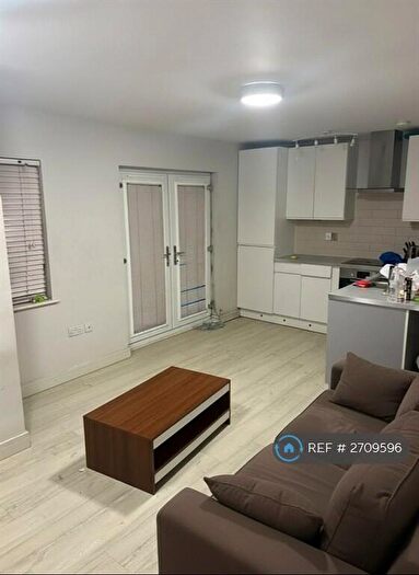 1 Bedroom Flat To Rent In Eltham High Street, London, SE9