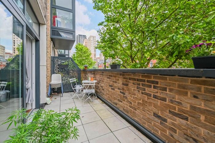 1 Bedroom Flat To Rent In Amelia Street, Elephant And Castle, London, SE17