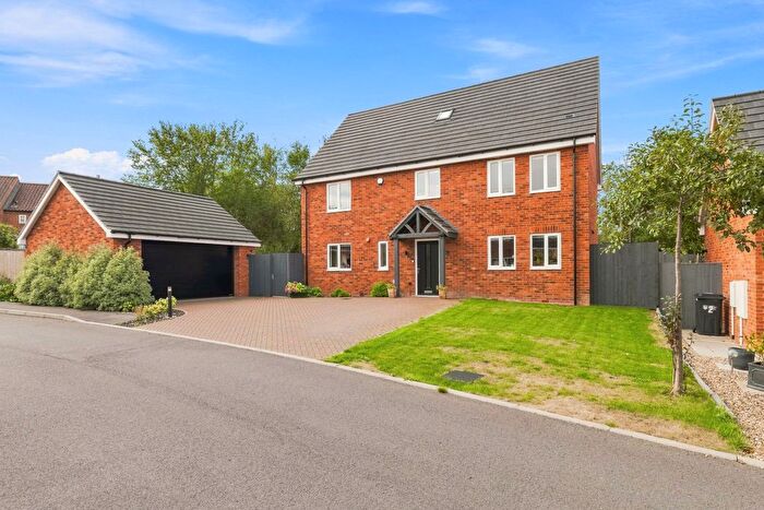 5 Bedroom Detached House For Sale In Lodge Close, Long Bennington, Newark, Nottinghamshire, NG23