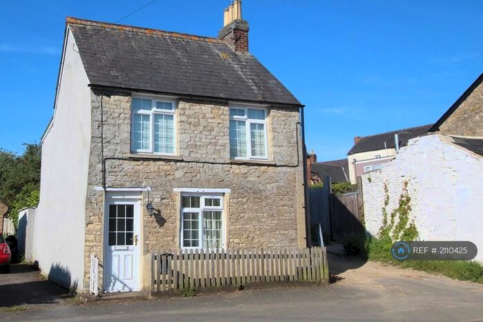 2 Bedroom Detached House To Rent In Church Road, Brackley, NN13