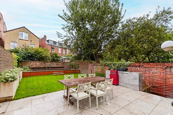 3 Bedroom Flat To Rent In Broadhurst Gardens, South Hampstead, NW6