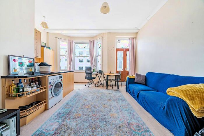 1 Bedroom Flat To Rent In Comeragh Road, Barons Court, London, W14