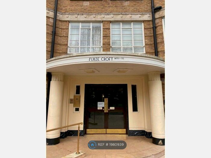 1 Bedroom Flat To Rent In Furze Hill, Hove, BN3