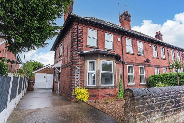 4 Bedroom Semi Detached House For Sale In Chesterfield Road South, Mansfield, NG19