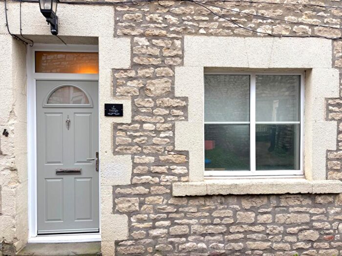 2 Bedroom Cottage For Sale In The Triangle, Paulton, Bristol, Somerset, BS39