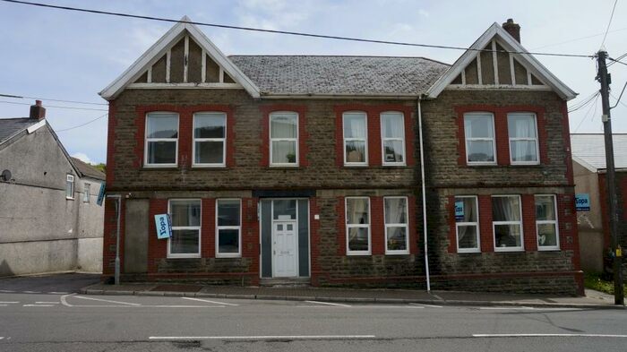 1 Bedroom Flat To Rent In High Street, Nantyffyllon, Maesteg, CF34