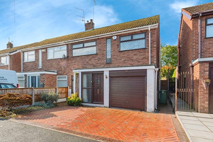 3 Bedroom Semi-detached House For Sale In Linden Drive, Prenton, CH43