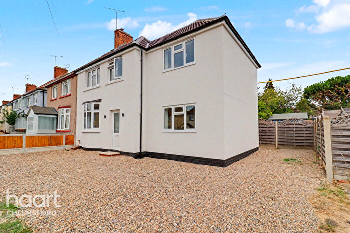 4 Bedroom Semi-Detached House For Sale In Springfield Park Avenue, Chelmsford, CM2