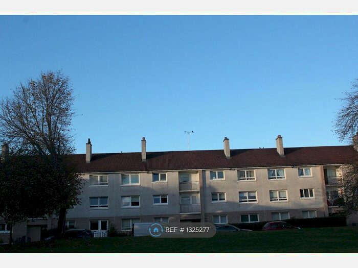 3 Bedroom Flat To Rent In Raithburn Road, Glasgow G45