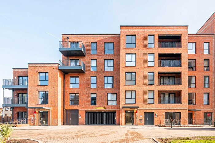 1 Bedroom Flat To Rent In Dock, Woolwich, London, SE28