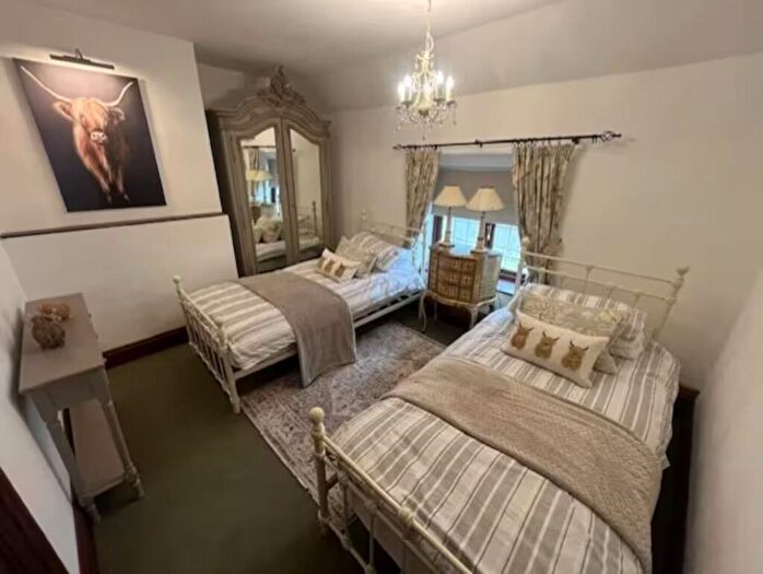 2 Bedroom Cottage To Rent In The Haven, Cuddesdon, OX44