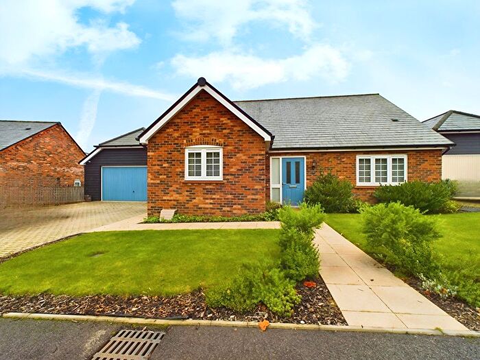 3 Bedroom Detached Bungalow For Sale In Chime Dell, Whitwell, Hitchin, SG4