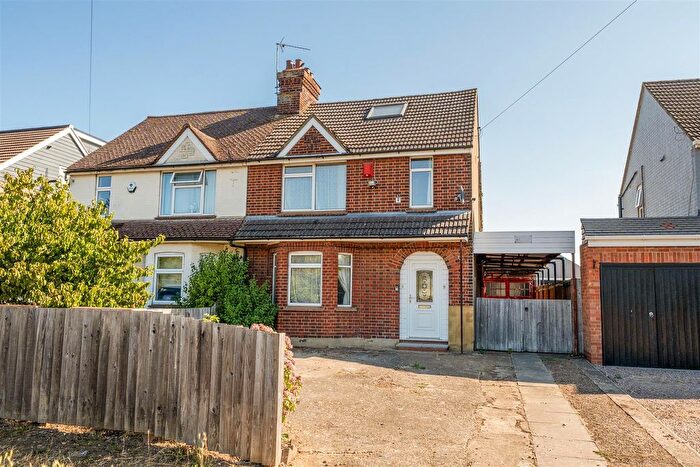 3 Bedroom Semi-Detached House For Sale In High Street, Clapham, Bedford, MK41