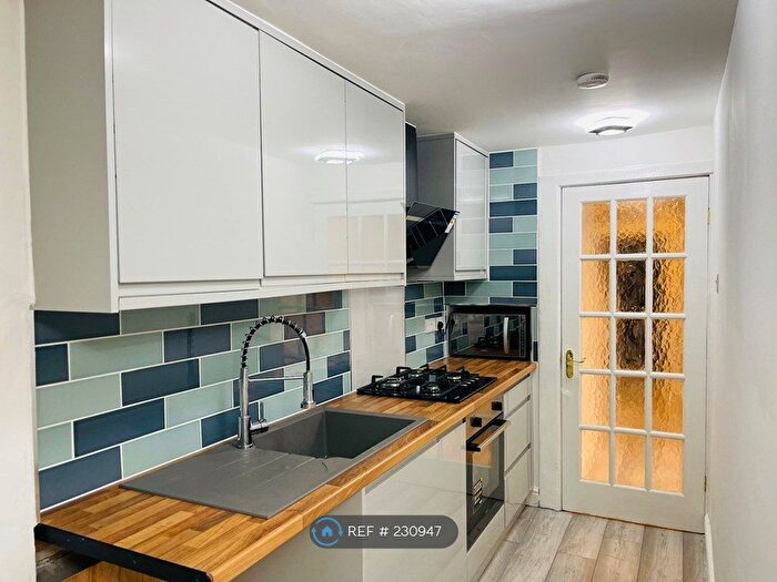 3 Bedroom Terraced House To Rent In Tiverton Road, Coventry, CV2