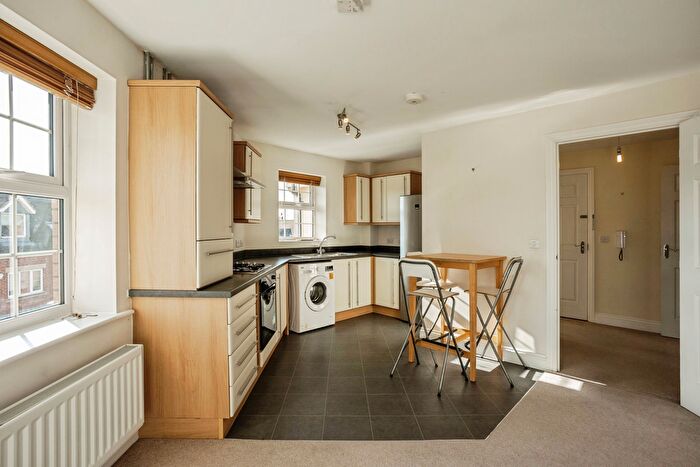 2 Bedroom Flat To Rent In Swale Grove, Nottingham, NG13