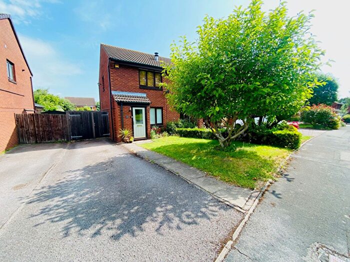 2 Bedroom Property To Rent In Havefield Avenue, Lichfield, WS14