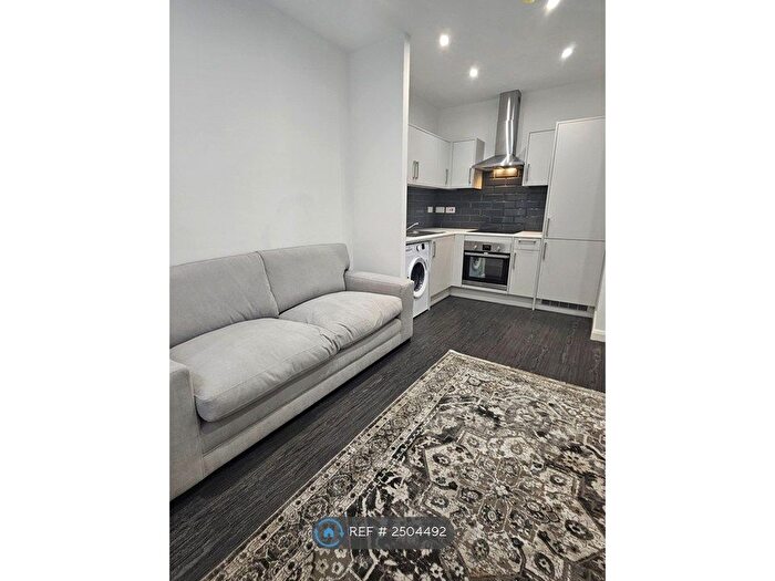 1 Bedroom Flat To Rent In Bradford, Bradford, BD1
