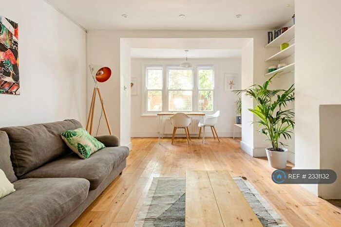 1 Bedroom Flat To Rent In Downham Road, London, N1