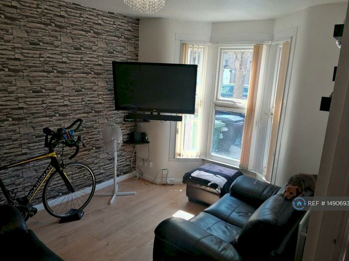 2 Bedroom Terraced House To Rent In Downsell Road, London, E15