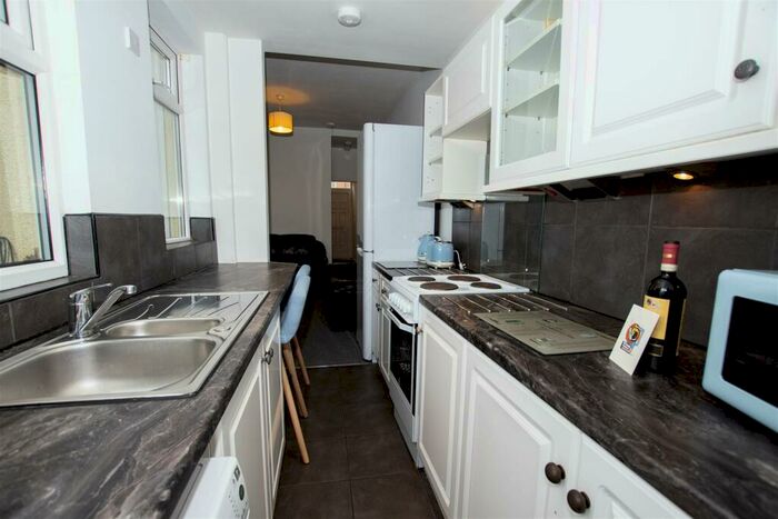 3 Bedroom House To Rent In Winnie Road, Birmingham, B29