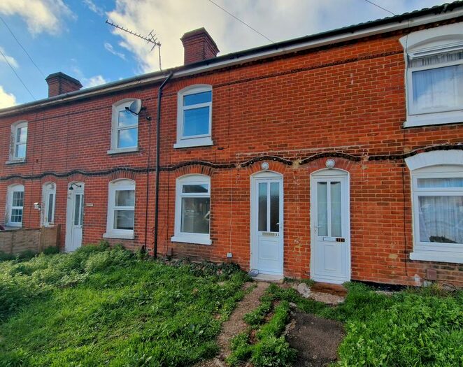 2 Bedroom Terraced House To Rent In Chapel Crescent, Sholing, SO19