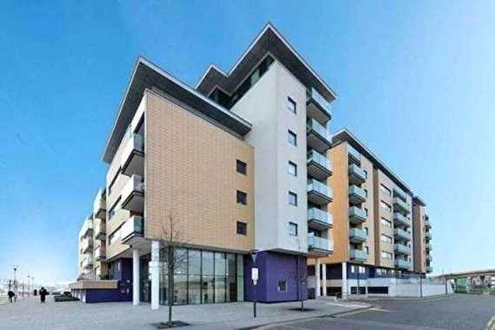 2 Bedroom Flat To Rent In Ebb Court, Albert Basin Way, Gallions Point, London City Airport, London, E16