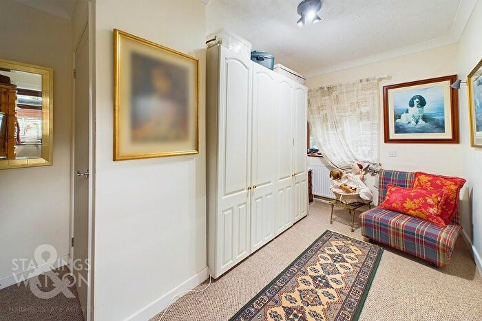 4 Bedroom Detached Bungalow For Sale In Low Lane, Rockland All Saints, Attleborough, NR17