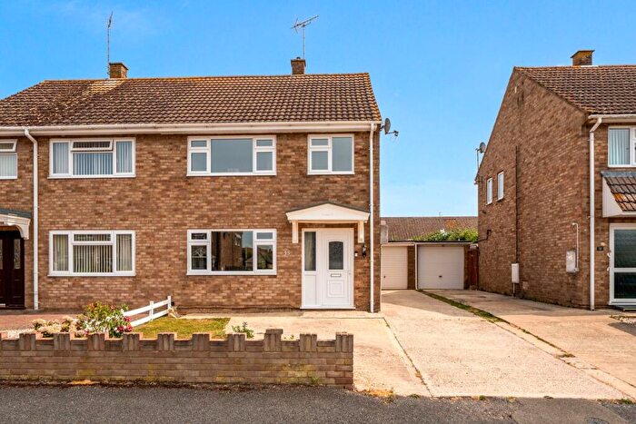 3 Bedroom Semi-Detached House For Sale In Swallowcroft, Eastington, Stonehouse, GL10