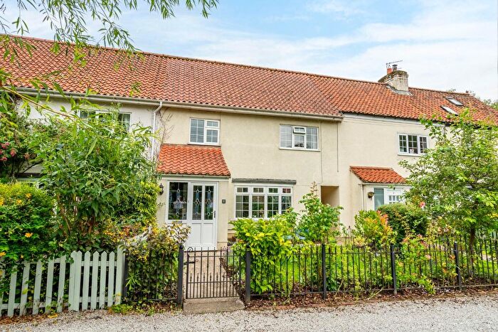 3 Bedroom Cottage For Sale In Pump Alley, Bolton Percy, York, YO23