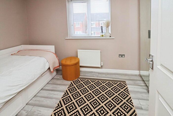 3 Bedroom Terraced House For Sale In Marshall Close, Bromborough, CH62 - Photo 9