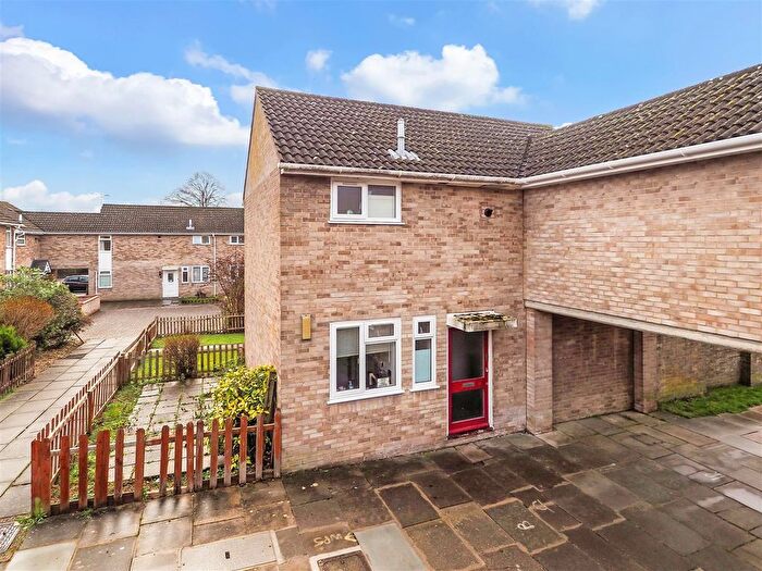 5 Bedroom End Terrace House For Sale In Laker Square, Andover, SP10