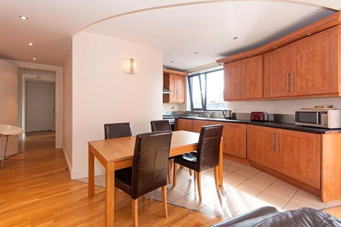 2 Bedroom Flat To Rent In Icon Apartments, Cluny Place, SE1