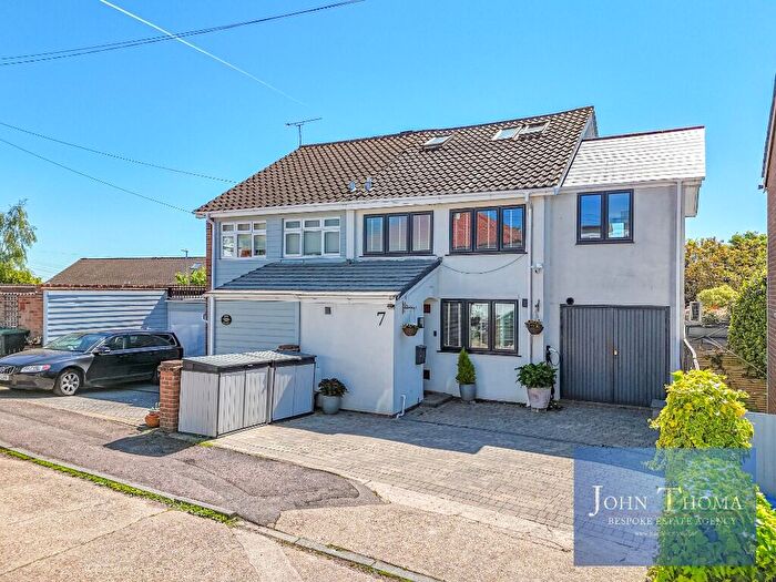 4 Bedroom Semi Detached House For Sale In Wroths Path, Loughton, Essex, IG10