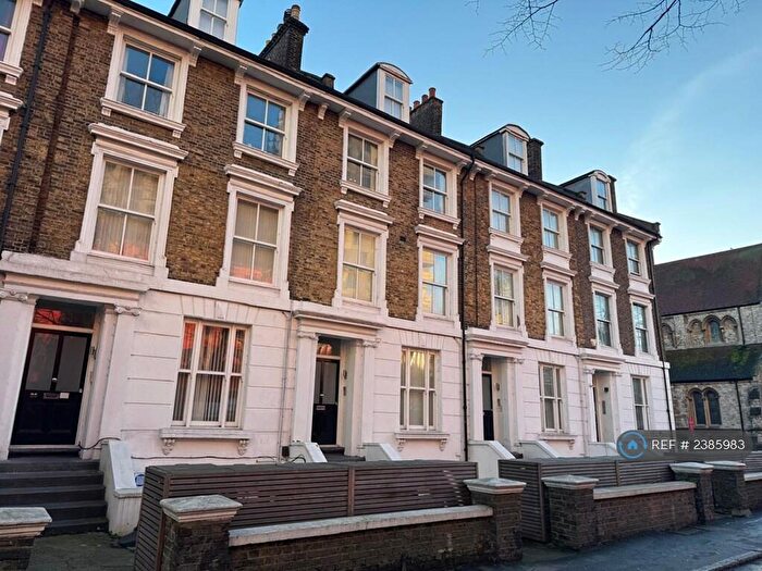 2 Bedroom Flat To Rent In Lewisham High Street, London, SE13