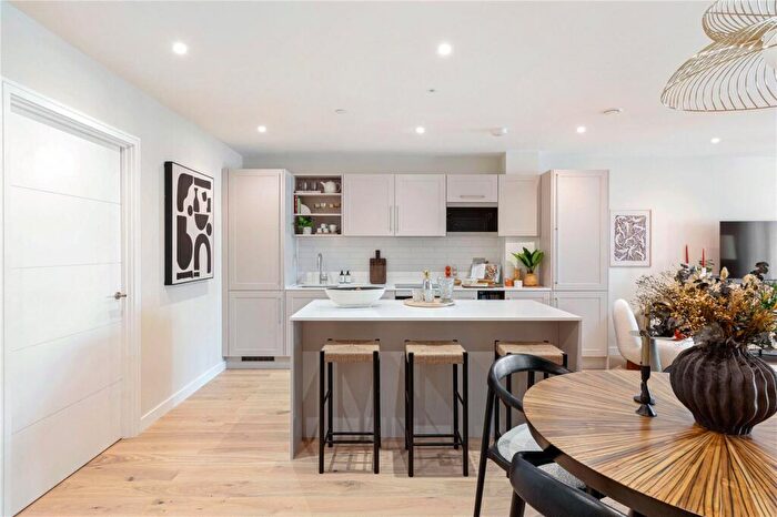 1 Bedroom Apartment For Sale In The Laundry, - Warburton Road, London, E8