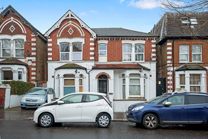 1 Bedroom Flat To Rent In Whitworth Road, SE25
