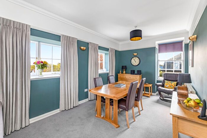 2 Bedroom Flat For Sale In / East Suffolk Park, Newington, Edinburgh, EH16